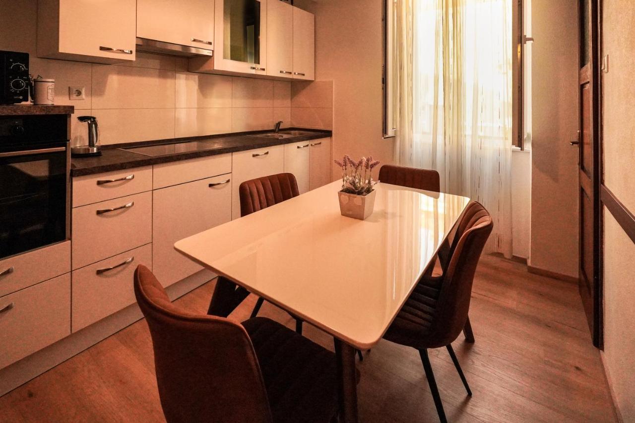 Tranquil Urban Escape Apartment Сплит Екстериор снимка